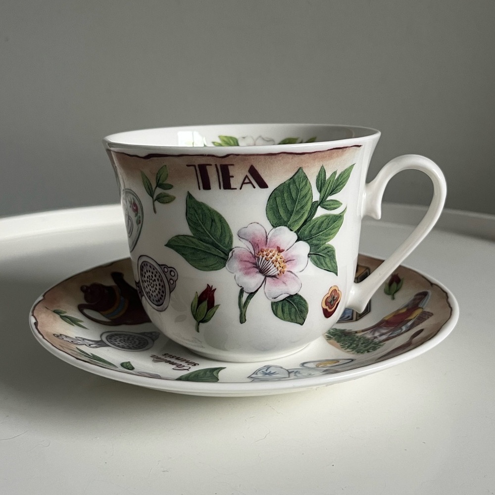 Roy Kirkham “TEA TIME” Large Fine Bone China Cup And Saucer Set 2008